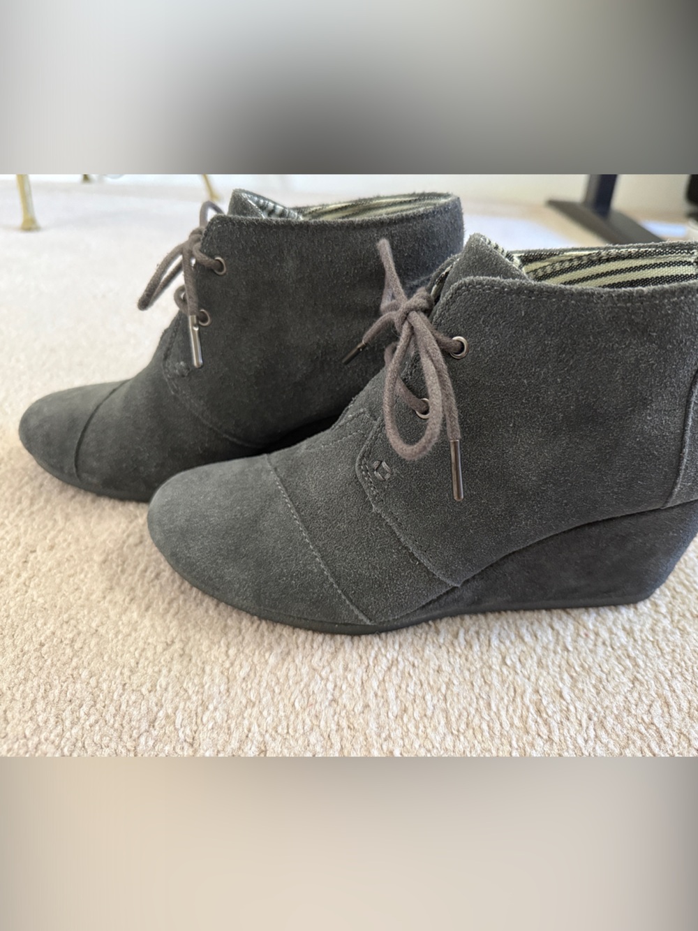 TOMS Women's Gray Suede Wedge Boots